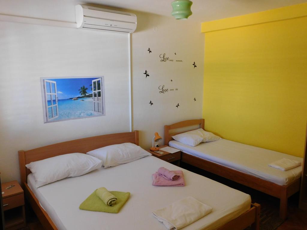 Apartments Kalafatovic ดราเช ภายนอก รูปภาพ