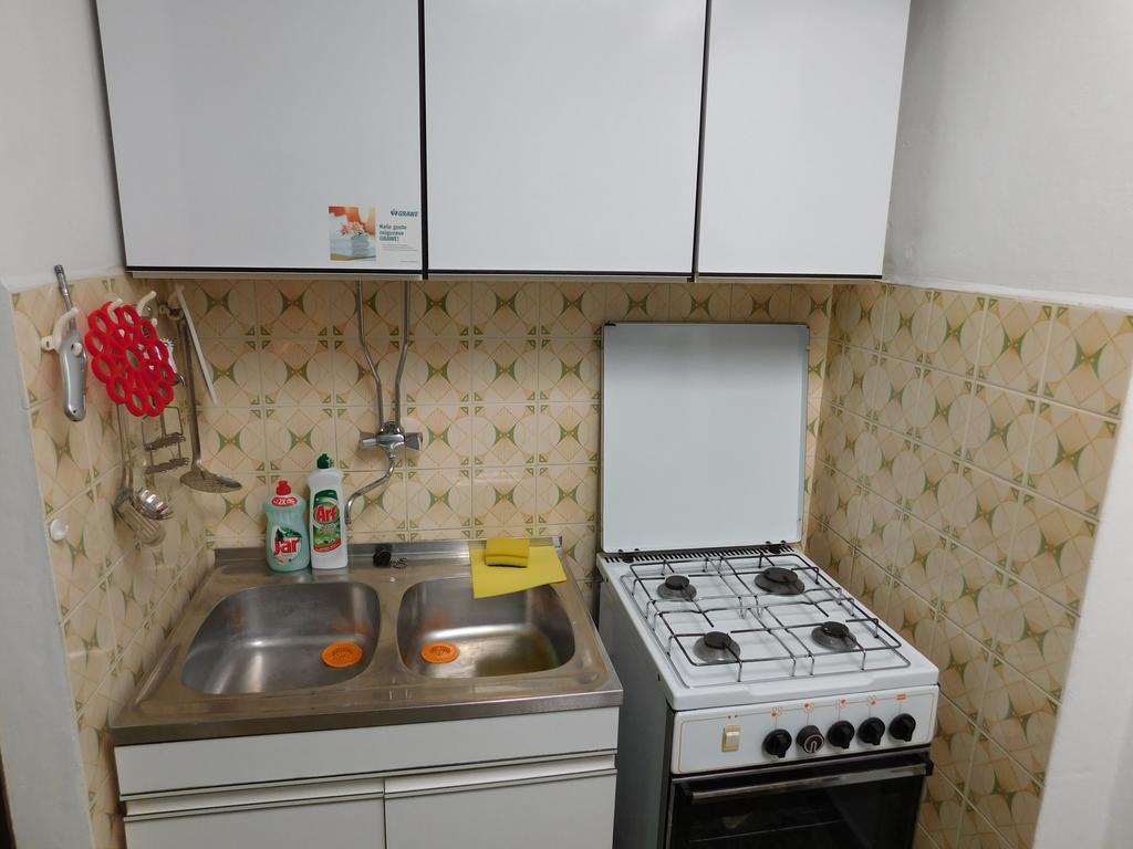 Apartments Kalafatovic ดราเช ภายนอก รูปภาพ