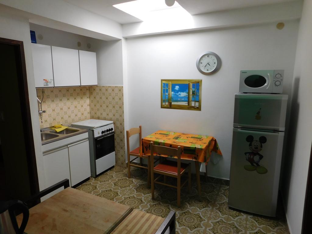 Apartments Kalafatovic ดราเช ภายนอก รูปภาพ