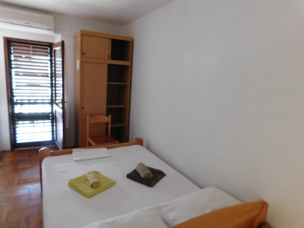 Apartments Kalafatovic ดราเช ภายนอก รูปภาพ